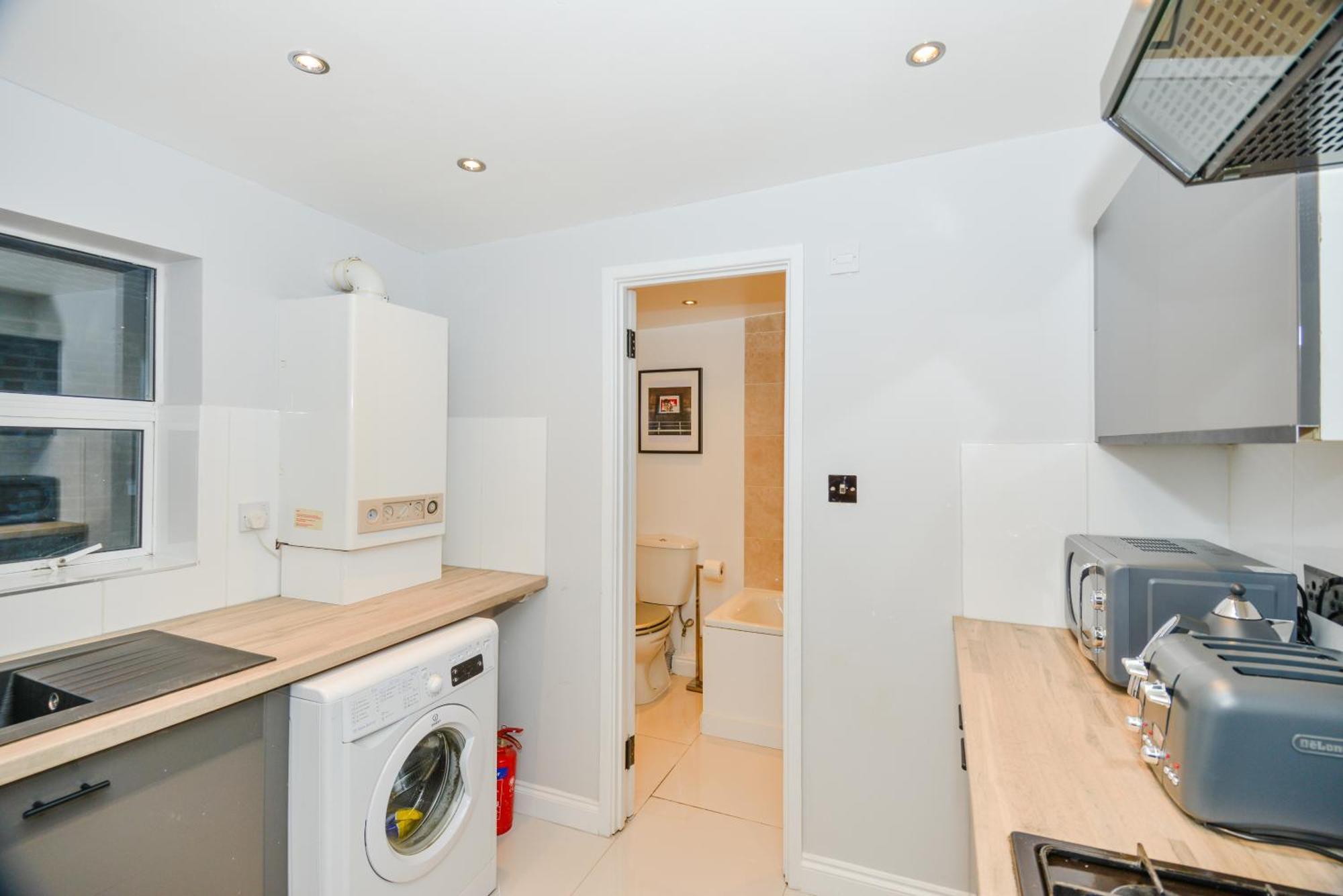 Cosy 1 Bedroom Home For Small Families Londra Esterno foto